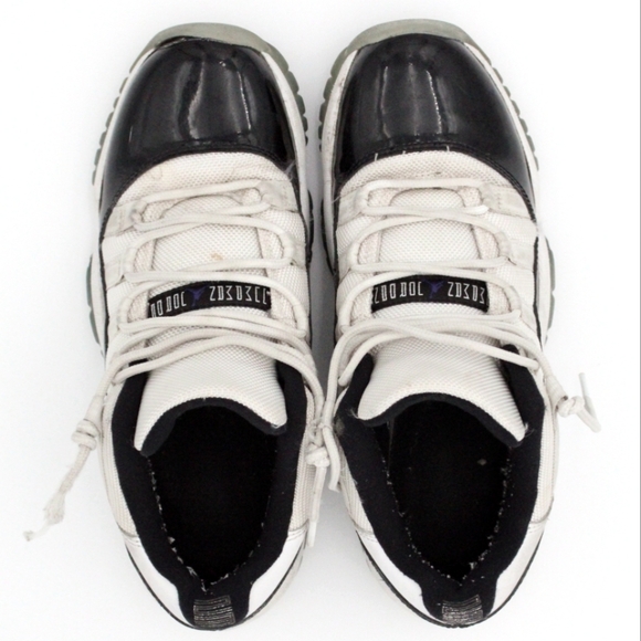 Air Jordan 11 Retro Low Concord, Size 6Y (Pre-owned, No Box) - Picture 6 of 11
